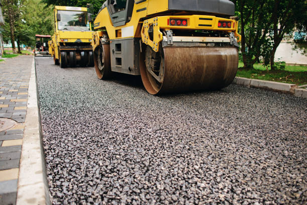 Best Interlocking Driveway Pavers  in Beverly, OH